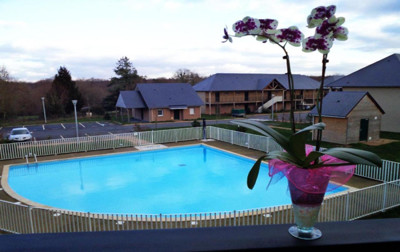 Charmant 2 Pieces Proche D Honfleur, Piscine En Saison, Parking Gratuit, Wifi Équemauville Eksteriør bilde